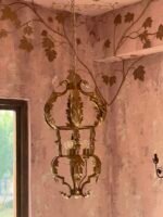 French Vintage Gothic Chandelier, Luxury Gold Leaf Pendant Light for Villa, B&B, Cafe, Restaurant, Living Room & Dining Room - Image 4